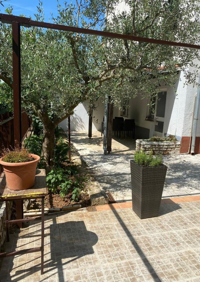 Apartman Leni Porec Exterior photo